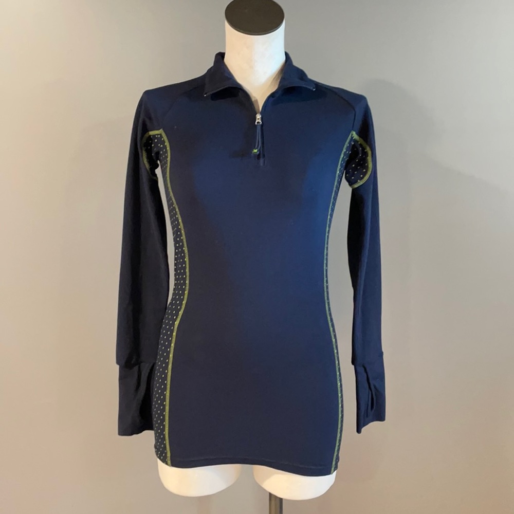 EUC Aerie Fit Navy Pullover